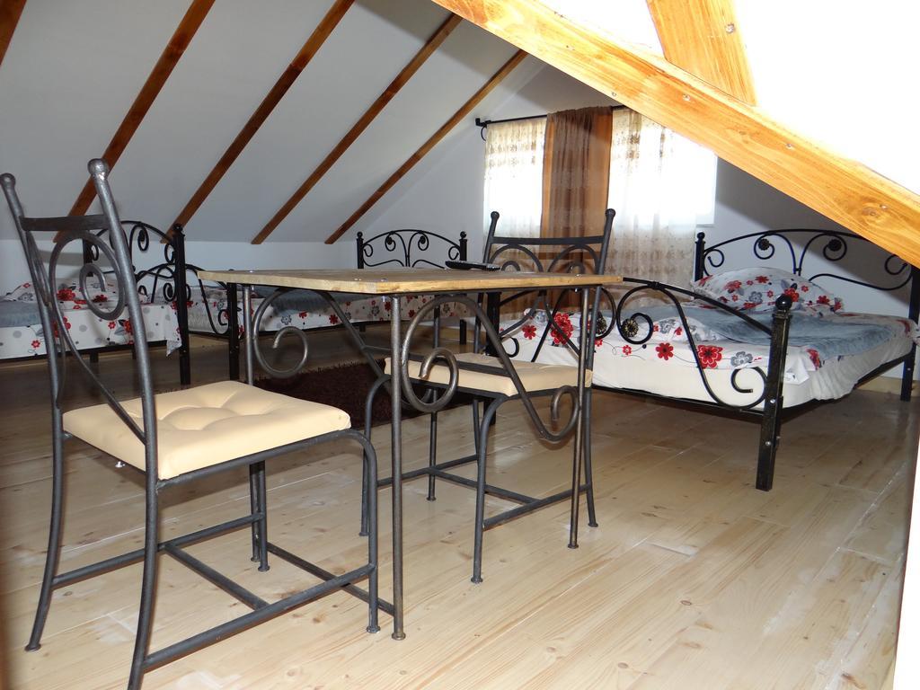 Pensiunea Lacul Albesti Albestii Paminteni Room photo